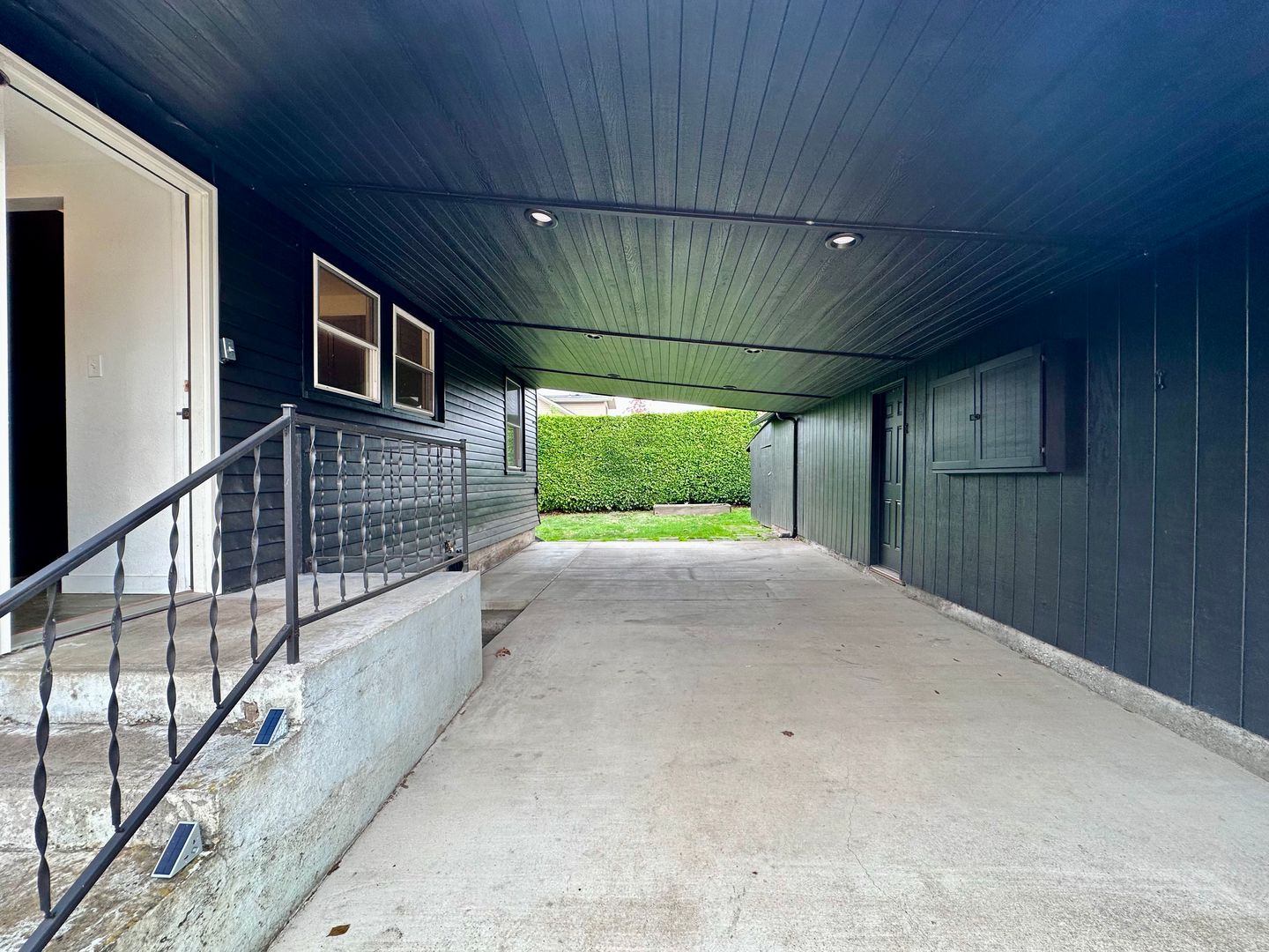 405 E Arlington St.  - Gladstone - Oregon - 4 bed, 2 bath rental property