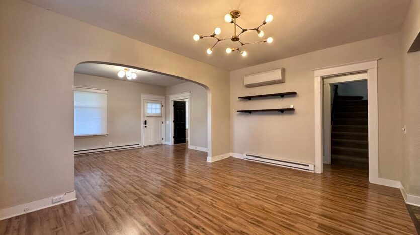 405 E Arlington St.  - Gladstone - Oregon - 4 bed, 2 bath rental property