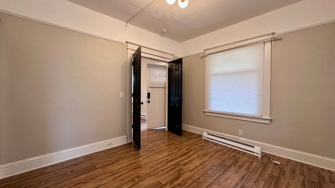 405 E Arlington St.  - Gladstone - Oregon - 4 bed, 2 bath rental property