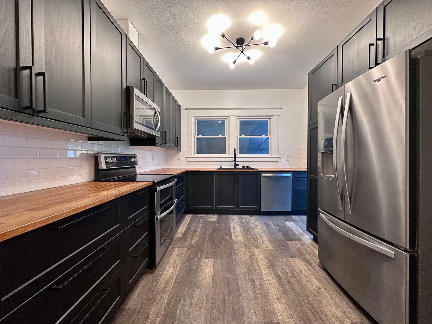 405 E Arlington St.  - Gladstone - Oregon - 4 bed, 2 bath rental property