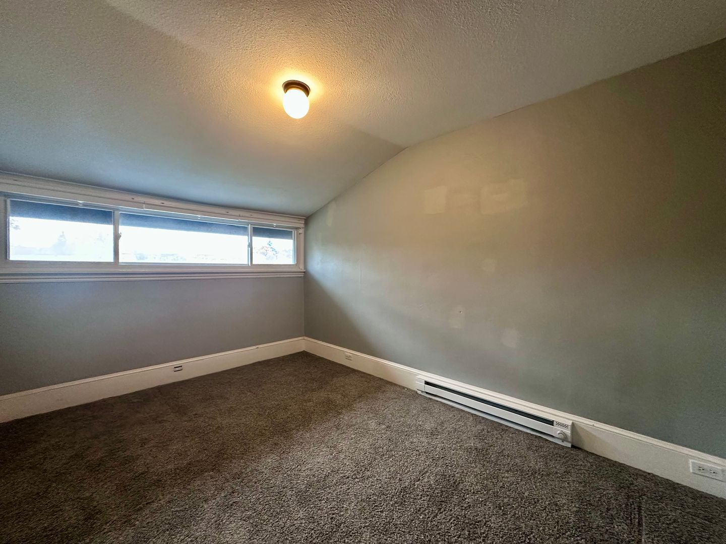 405 E Arlington St.  - Gladstone - Oregon - 4 bed, 2 bath rental property