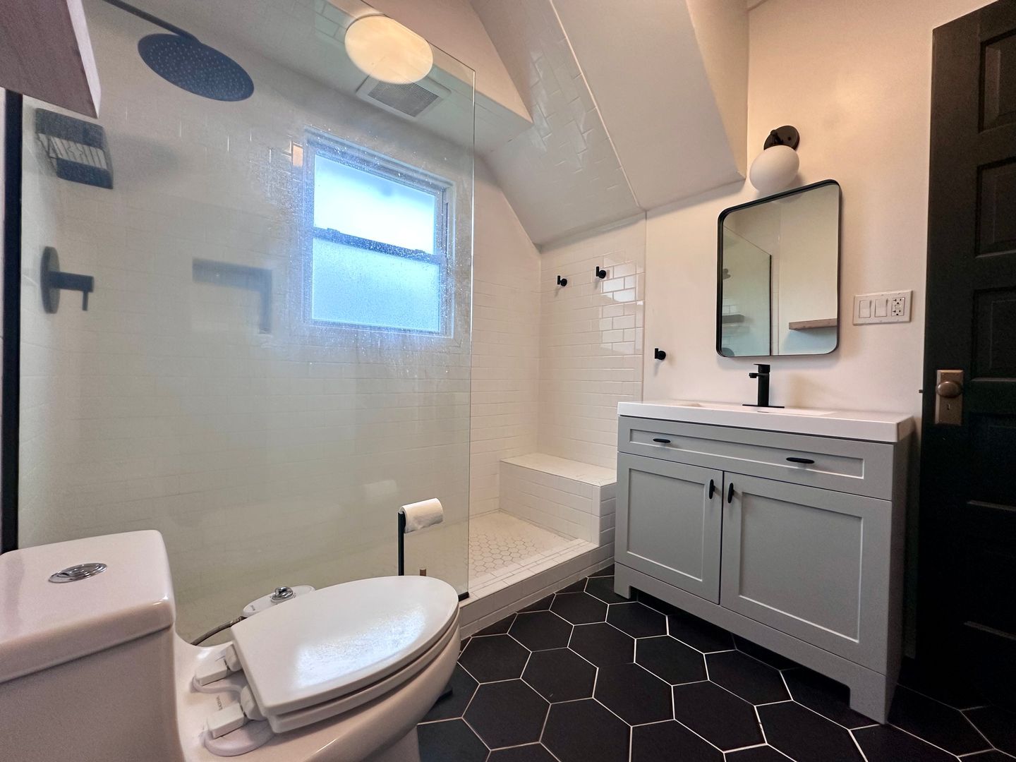 405 E Arlington St.  - Gladstone - Oregon - 4 bed, 2 bath rental property