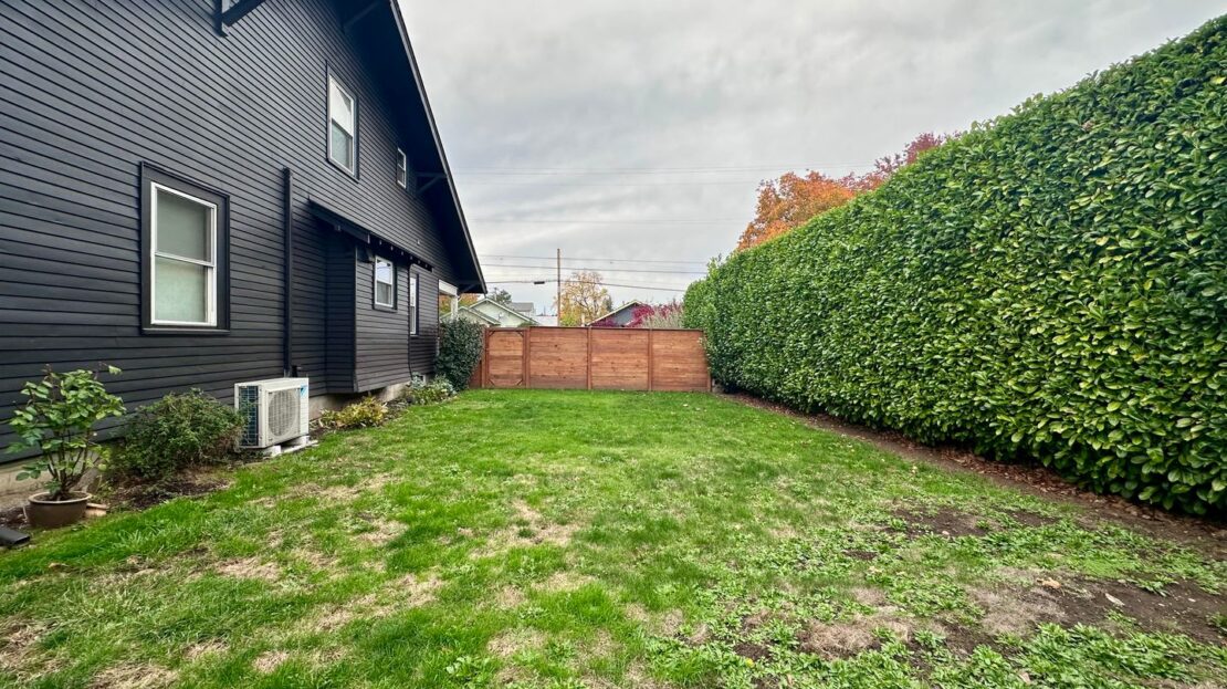 405 E Arlington St.  - Gladstone - Oregon - 4 bed, 2 bath rental property