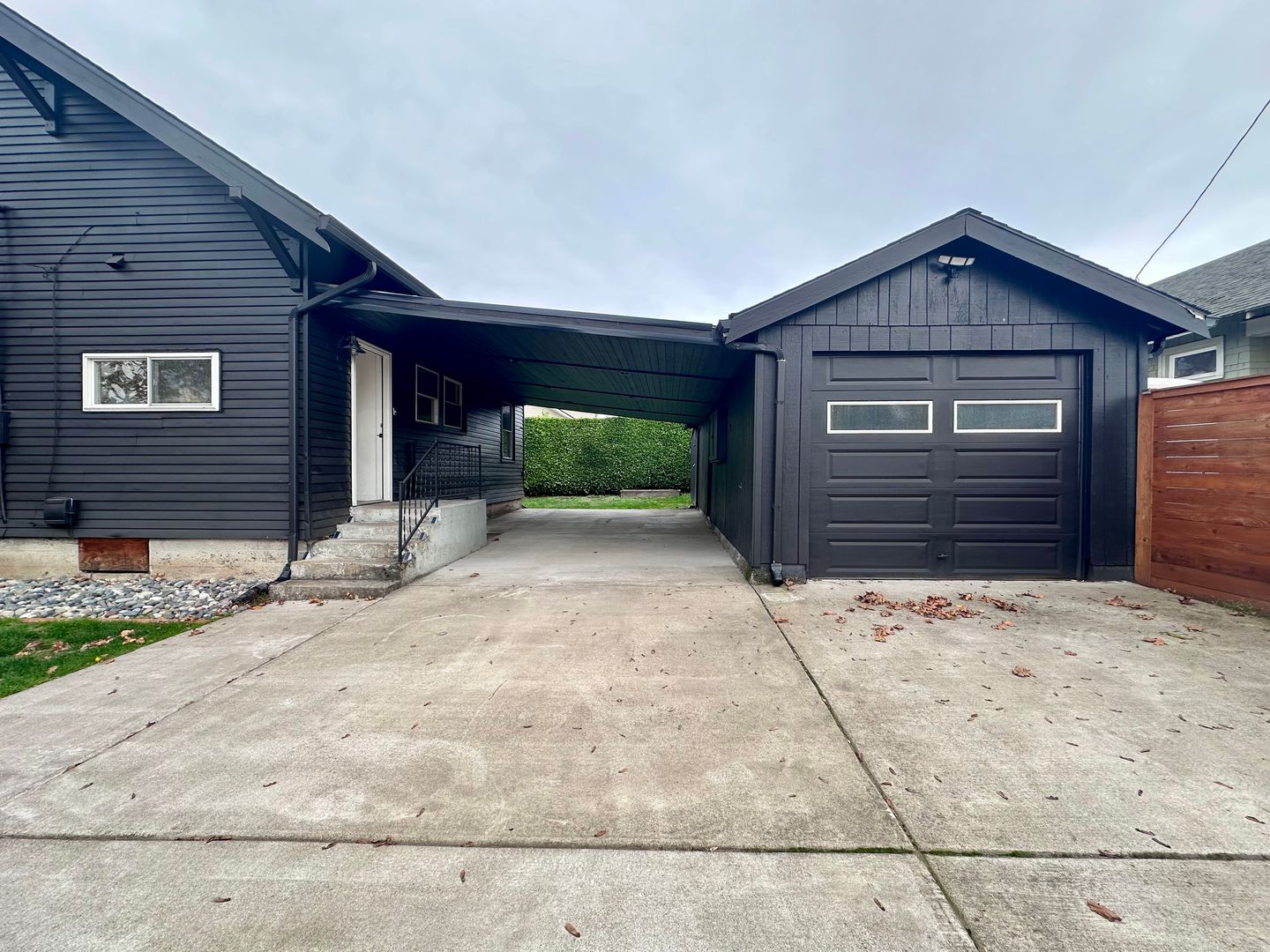 405 E Arlington St.  - Gladstone - Oregon - 4 bed, 2 bath rental property