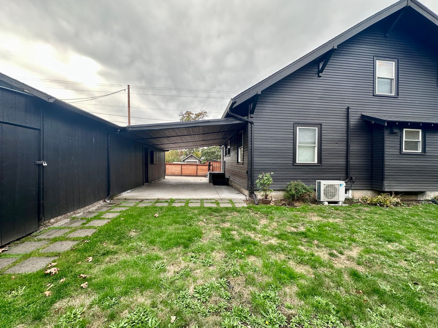 405 E Arlington St.  - Gladstone - Oregon - 4 bed, 2 bath rental property