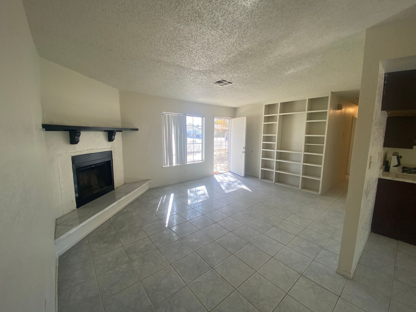 40715 179th St. East - Lancaster - California - 3 bed, 1 bath rental property