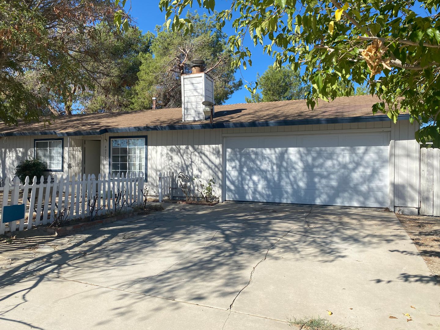 40715 179th St. East - Lancaster - California - 3 bed, 1 bath rental property