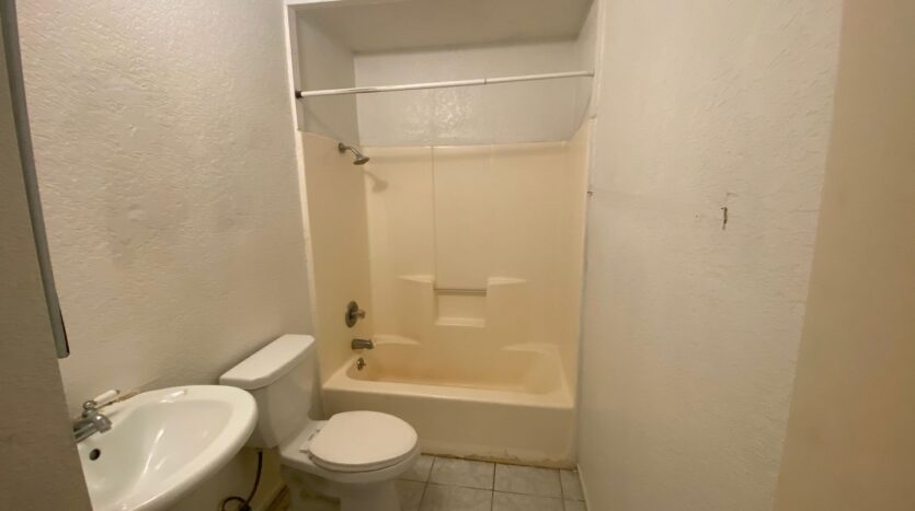 40715 179th St. East - Lancaster - California - 3 bed, 1 bath rental property