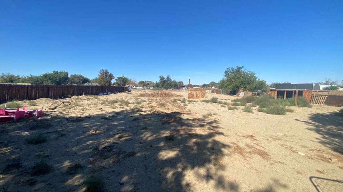 40715 179th St. East - Lancaster - California - 3 bed, 1 bath rental property