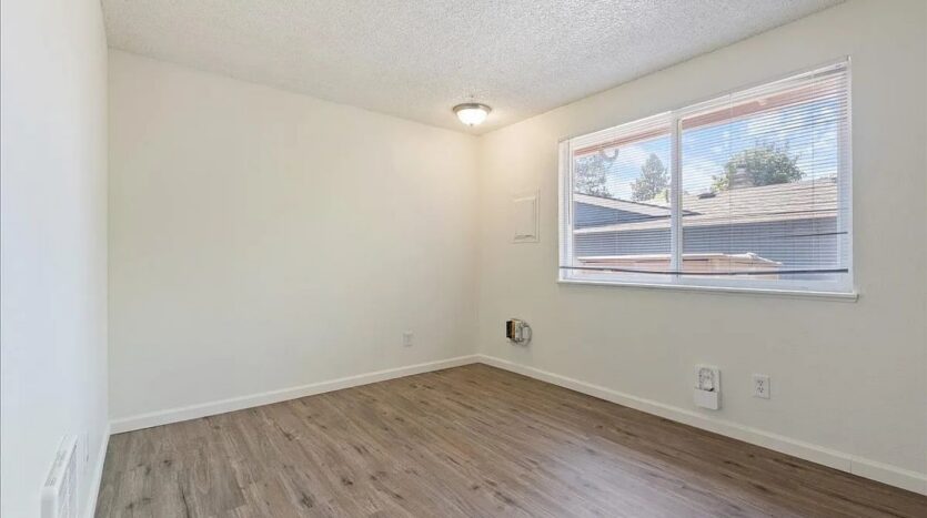 4140 NE 8th St   - Gresham - Oregon - 2 bed, 1 bath rental property