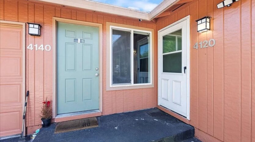4140 NE 8th St   - Gresham - Oregon - 2 bed, 1 bath rental property
