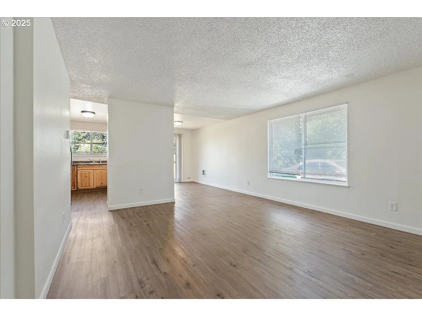 4140 NE 8th St   - Gresham - Oregon - 2 bed, 1 bath rental property