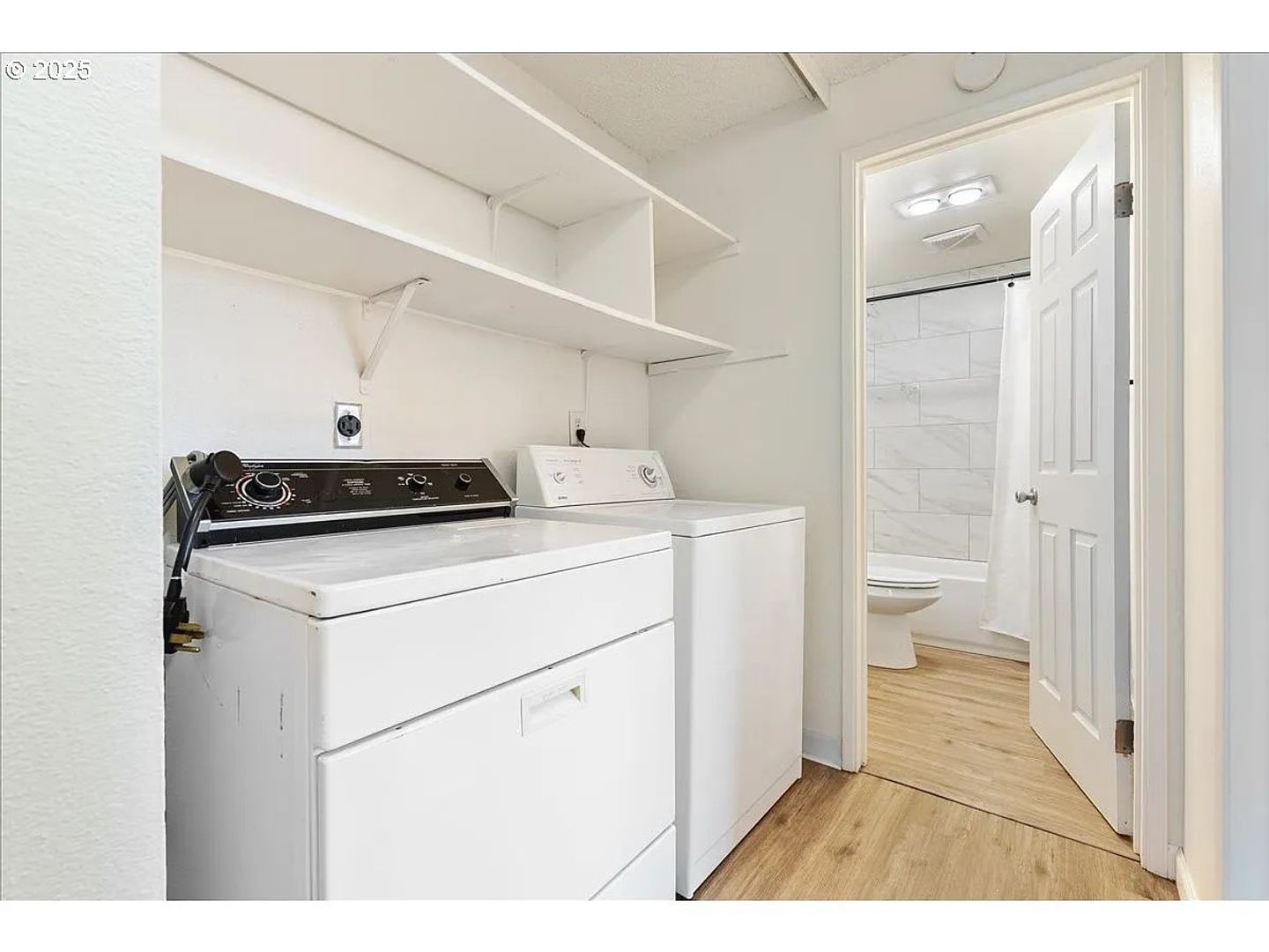 4140 NE 8th St   - Gresham - Oregon - 2 bed, 1 bath rental property