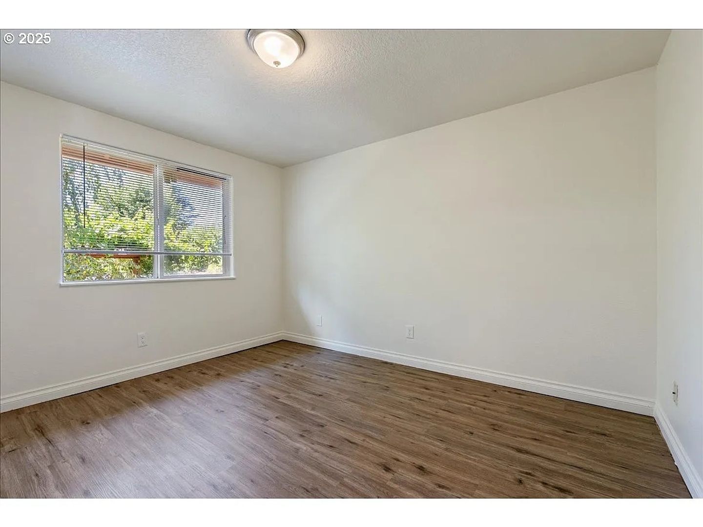 4140 NE 8th St   - Gresham - Oregon - 2 bed, 1 bath rental property