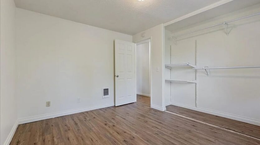 4140 NE 8th St   - Gresham - Oregon - 2 bed, 1 bath rental property