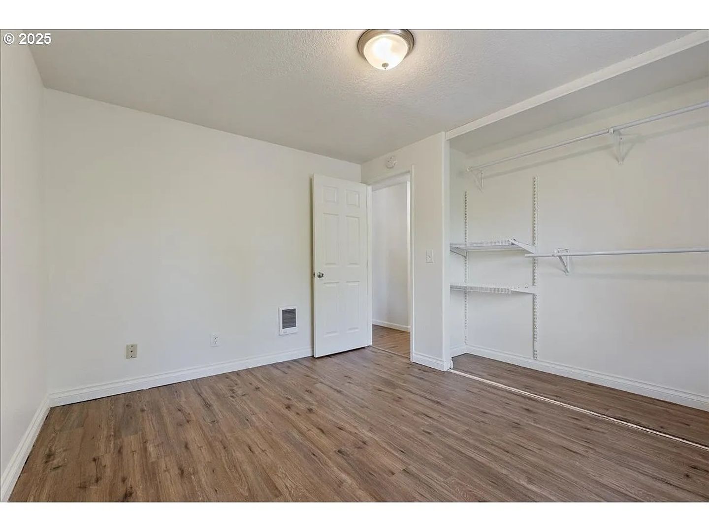 4140 NE 8th St   - Gresham - Oregon - 2 bed, 1 bath rental property