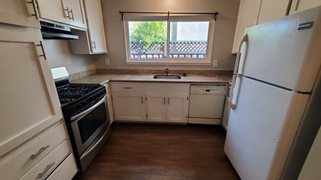 428 Jackson Ave  - Redwood City - California - 3 bed, 2 bath rental property