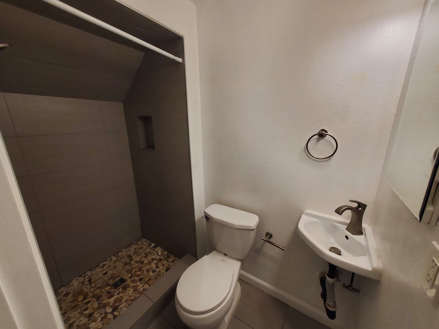 428 Jackson Ave  - Redwood City - California - 3 bed, 2 bath rental property