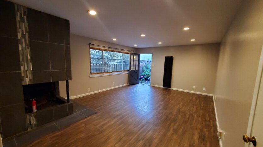 428 Jackson Ave  - Redwood City - California - 3 bed, 2 bath rental property