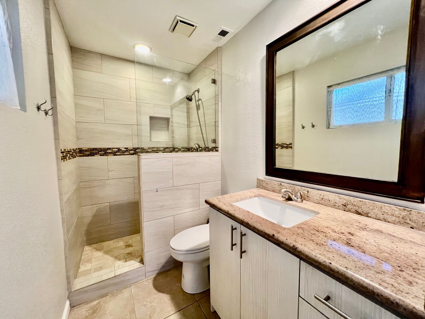 44280 E Sundown Crest Drive - La Quinta - California - 2 bed, 3 bath rental property