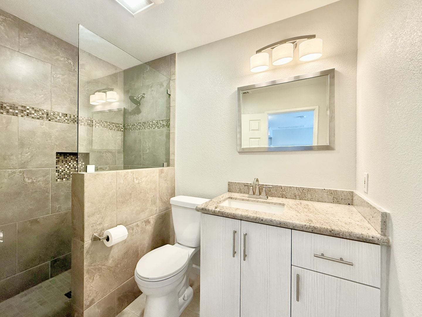 44280 E Sundown Crest Drive - La Quinta - California - 2 bed, 3 bath rental property