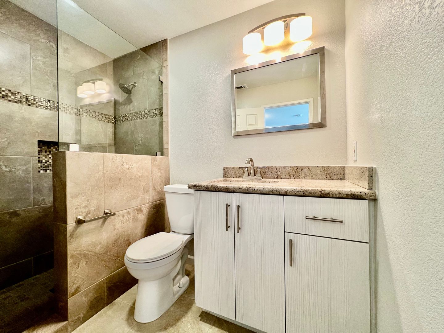 44280 E Sundown Crest Drive - La Quinta - California - 2 bed, 3 bath rental property