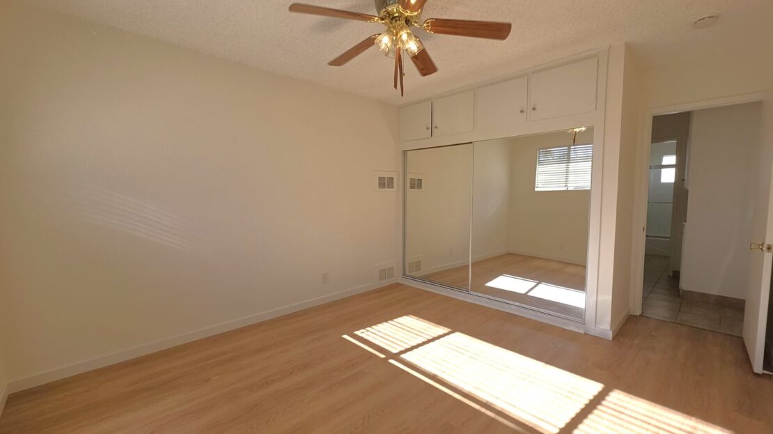 4458 Woodman Avenue #10 - Los Angeles - California - 1 bed, 1 bath rental property