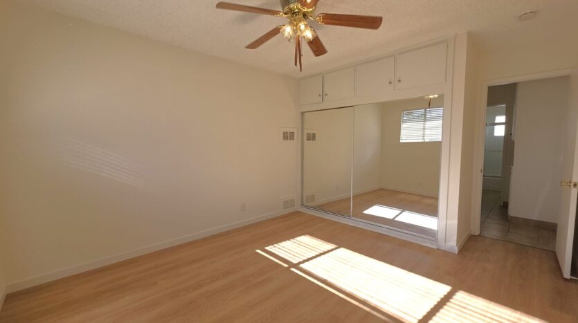 4458 Woodman Avenue #10 - Los Angeles - California - 1 bed, 1 bath rental property