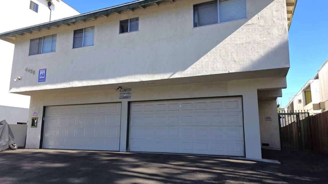 4458 Woodman Avenue #10 - Los Angeles - California - 1 bed, 1 bath rental property
