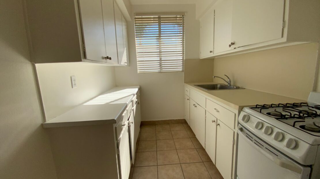 4458 Woodman Avenue #10 - Los Angeles - California - 1 bed, 1 bath rental property