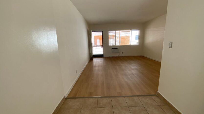 4458 Woodman Avenue #10 - Los Angeles - California - 1 bed, 1 bath rental property
