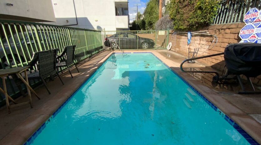 4458 Woodman Avenue #10 - Los Angeles - California - 1 bed, 1 bath rental property