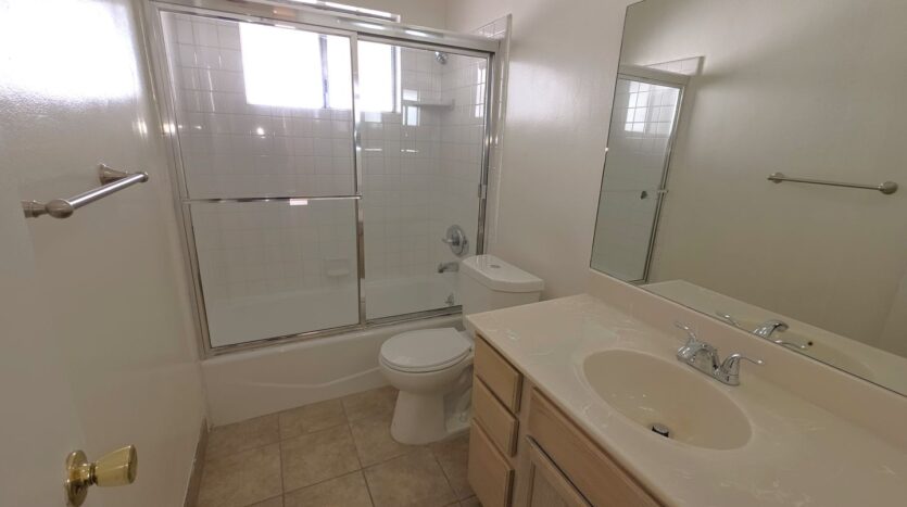 4458 Woodman Avenue #10 - Los Angeles - California - 1 bed, 1 bath rental property