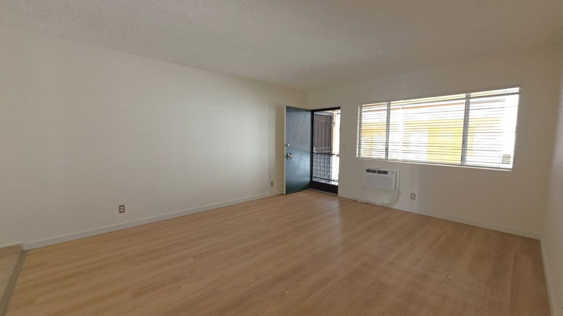 4458 Woodman Avenue #10 - Los Angeles - California - 1 bed, 1 bath rental property