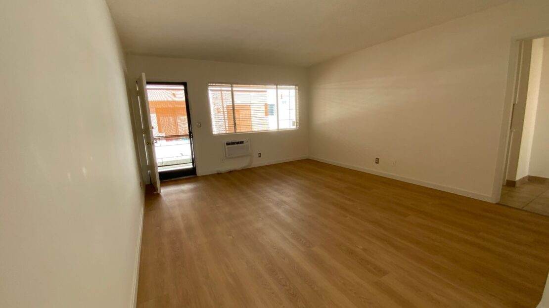 4458 Woodman Avenue #10 - Los Angeles - California - 1 bed, 1 bath rental property