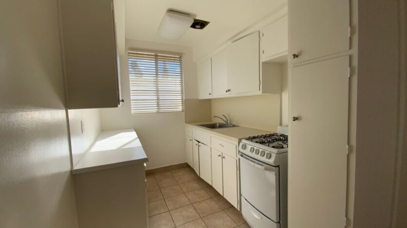 4458 Woodman Avenue #10 - Los Angeles - California - 1 bed, 1 bath rental property