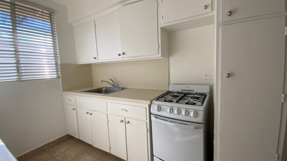 4458 Woodman Avenue #10 - Los Angeles - California - 1 bed, 1 bath rental property