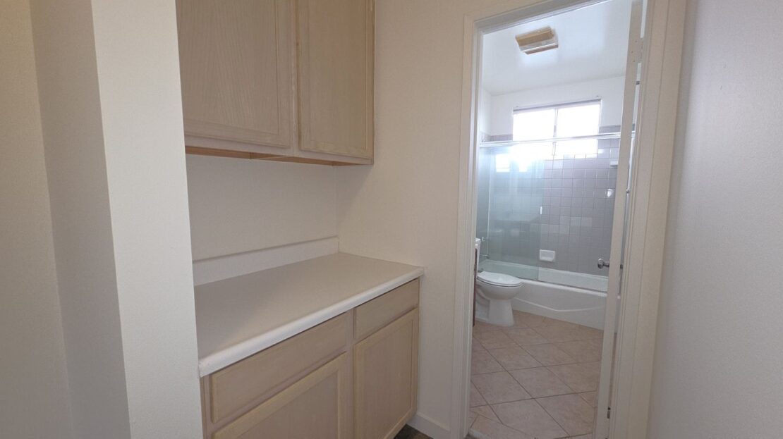 4458 Woodman Avenue  #5 - Los Angeles - California - 1 bed, 1 bath rental property