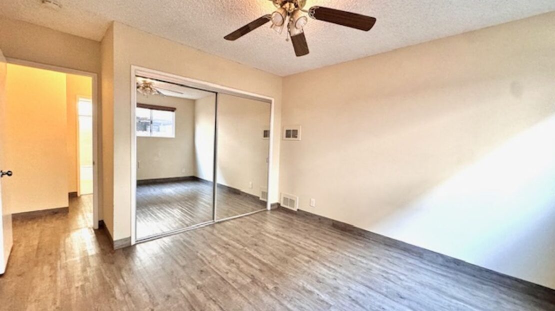 4458 Woodman Avenue - Los Angeles - California - 1 bed, 1 bath rental property