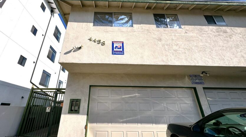 4458 Woodman Avenue - Los Angeles - California - 1 bed, 1 bath rental property