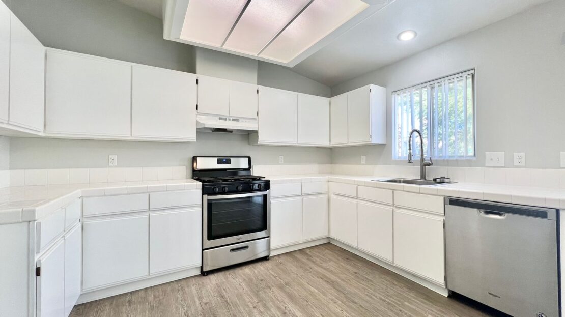 44840 Ramona Ave - Palm Desert - California - 3 bed, 2 bath rental property