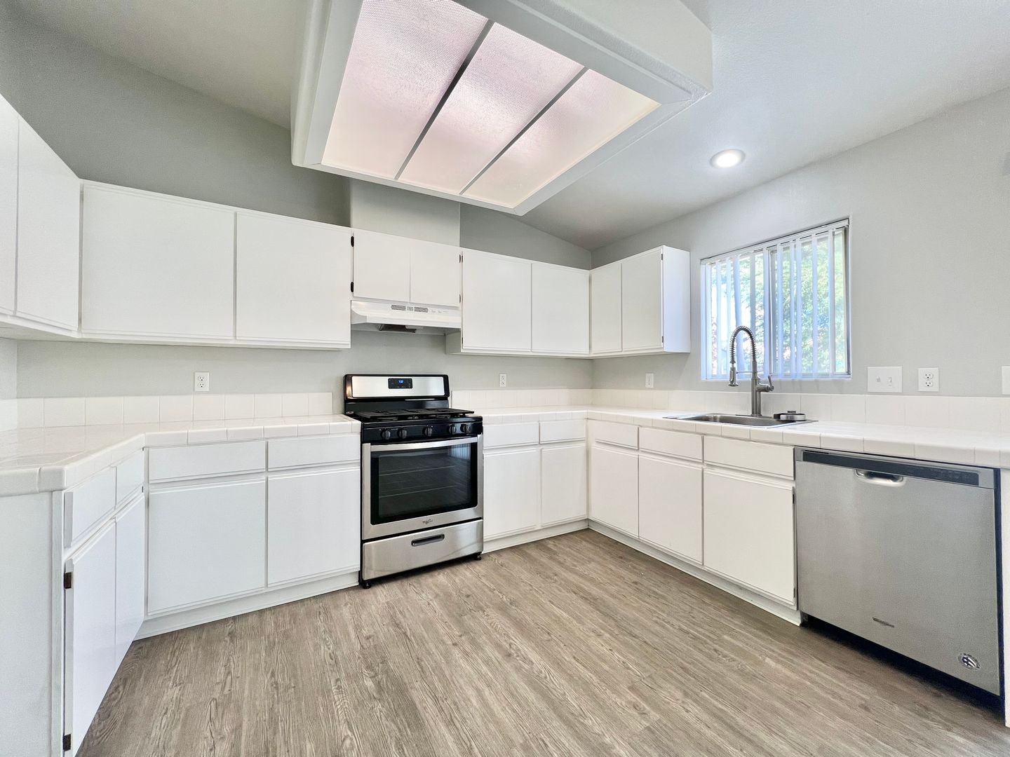 44840 Ramona Ave - Palm Desert - California - 3 bed, 2 bath rental property