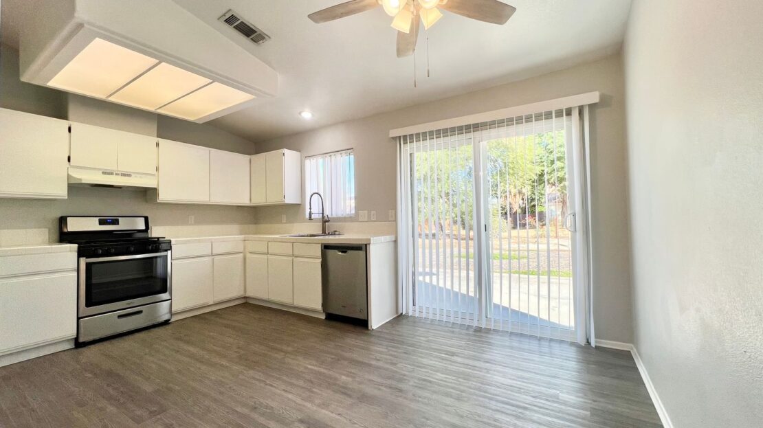 44840 Ramona Ave - Palm Desert - California - 3 bed, 2 bath rental property