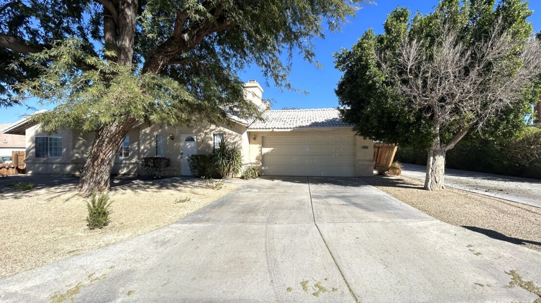 44840 Ramona Ave - Palm Desert - California - 3 bed, 2 bath rental property