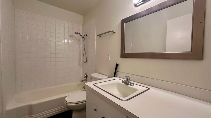 45-H SE 73rd Avenue - Portland - Oregon - 2 bed, 1 bath rental property
