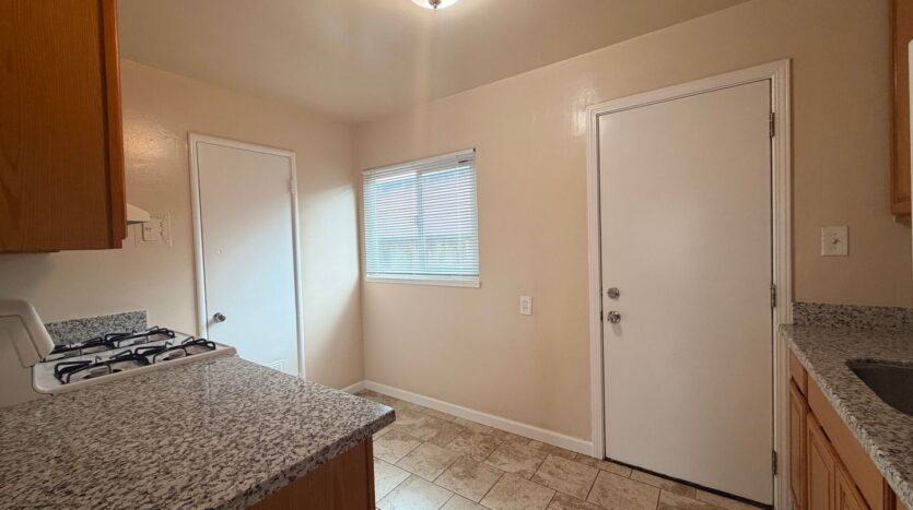 460 S. Buena Vista Avenue - San Jose - California - 1 bed, 1 bath rental property