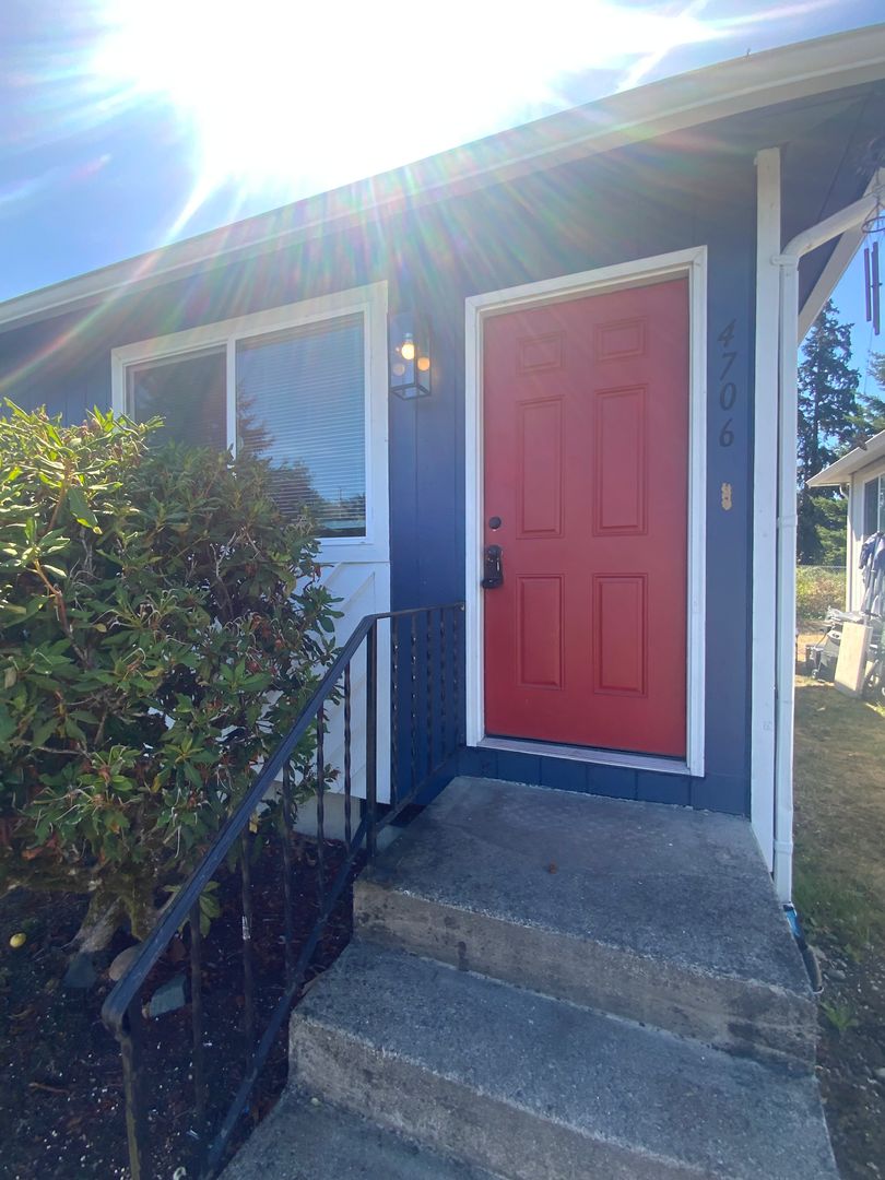 4700 124th St Ct SW - Lakewood - Washington - 1 bed, 1 bath rental property