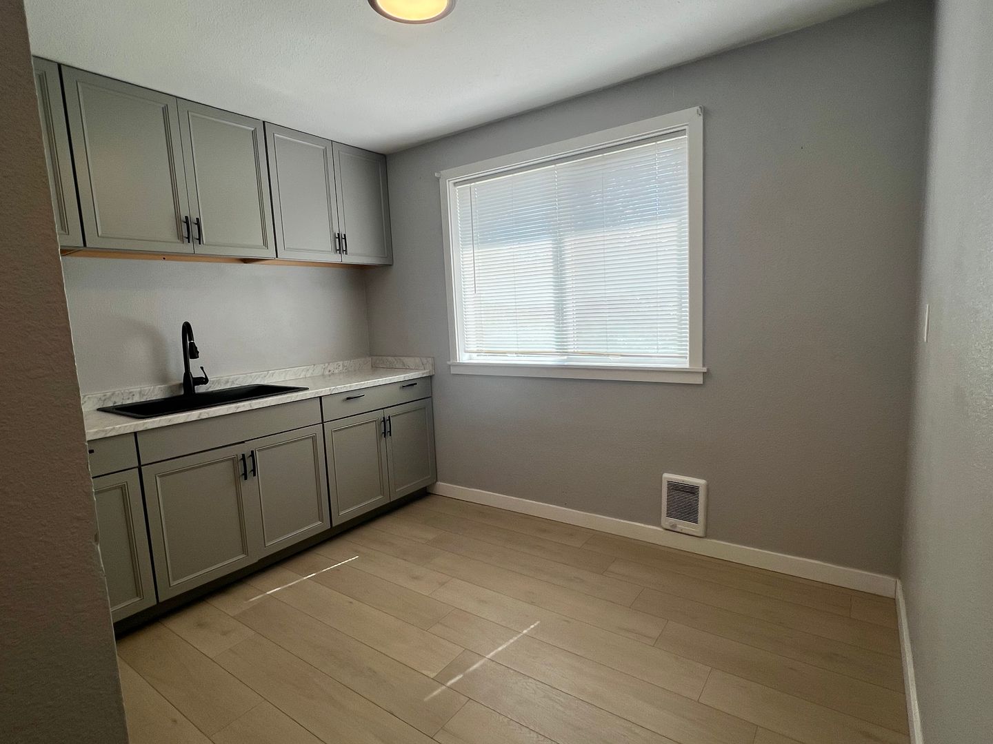 4700 124th St Ct SW - Lakewood - Washington - 1 bed, 1 bath rental property