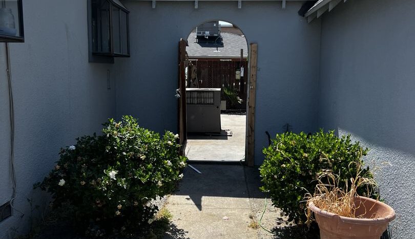 4745 E. Illinois Ave. - Fresno - California - 3 bed, 2 bath rental property