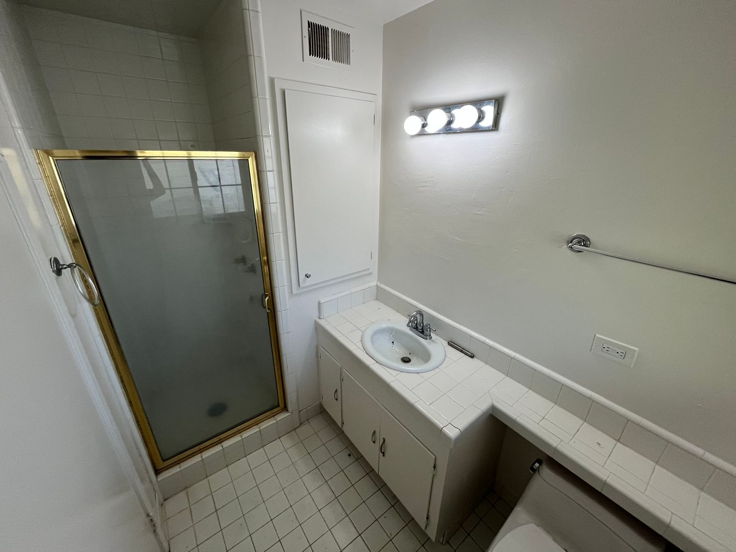 5104 Atlanta Way - Sacramento - California - 3 bed, 2 bath rental property